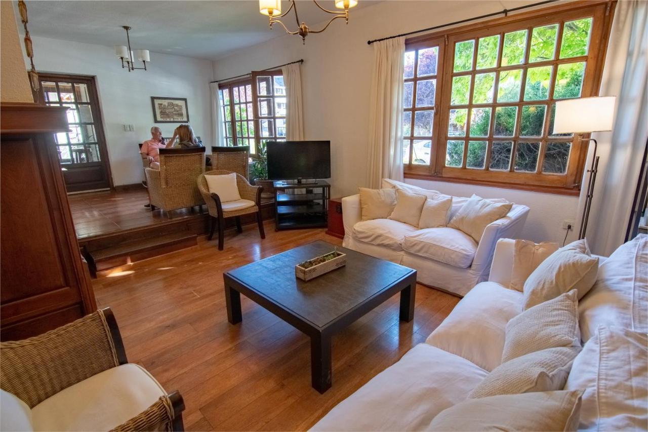 Hosteria Hostal Del Esquiador San Martín de los Andes Εξωτερικό φωτογραφία